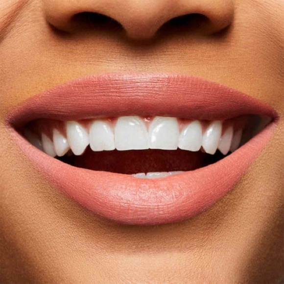 🆕 | 🖤 M•A•C Mull It Over Lipstick - Picture 14 of 16